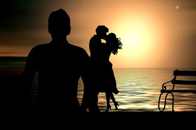 theo dõi ngoại tình