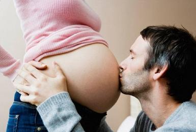 Giải thích lý do vì sao đàn ông ngoại tình khi vợ mang bầu