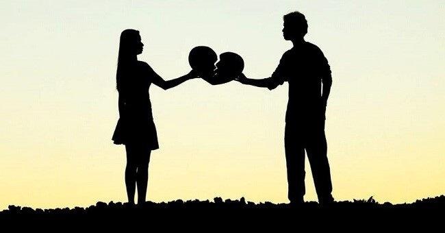 Chuyện tình cảm xuất hiện người thứ ba